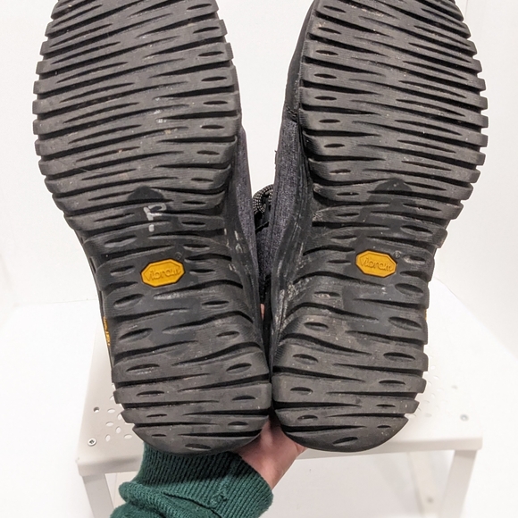 UGG Adirondack III winter boots - Picture 15 of 16